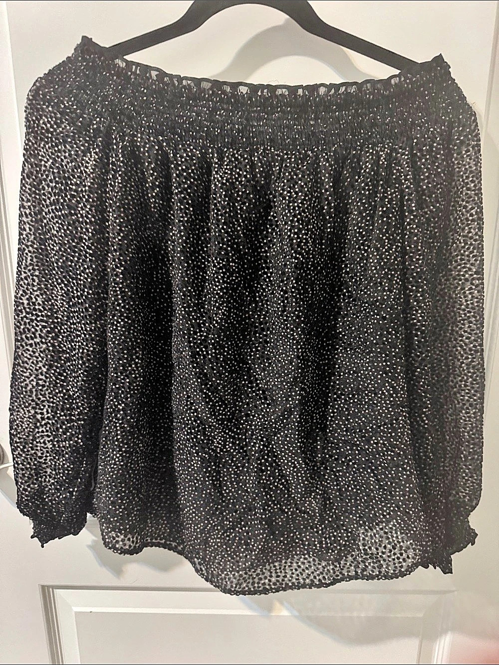 White House Black Market Polka Dot off the shoulder Blouse in Black Size XS Like